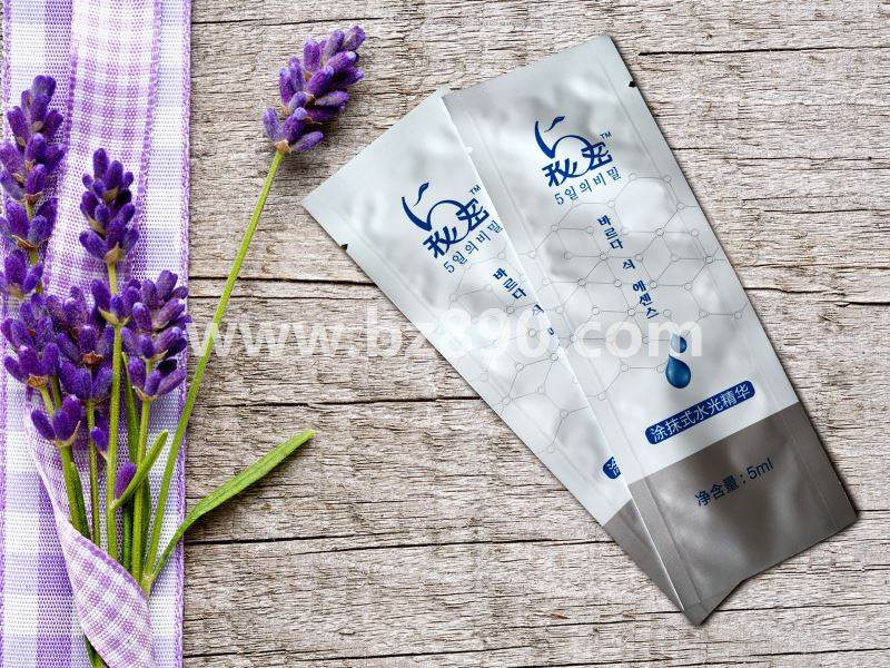 The manufacturer specializes in printing customized pure aluminum foil composite plastic packaging bags for Shuiguang needles